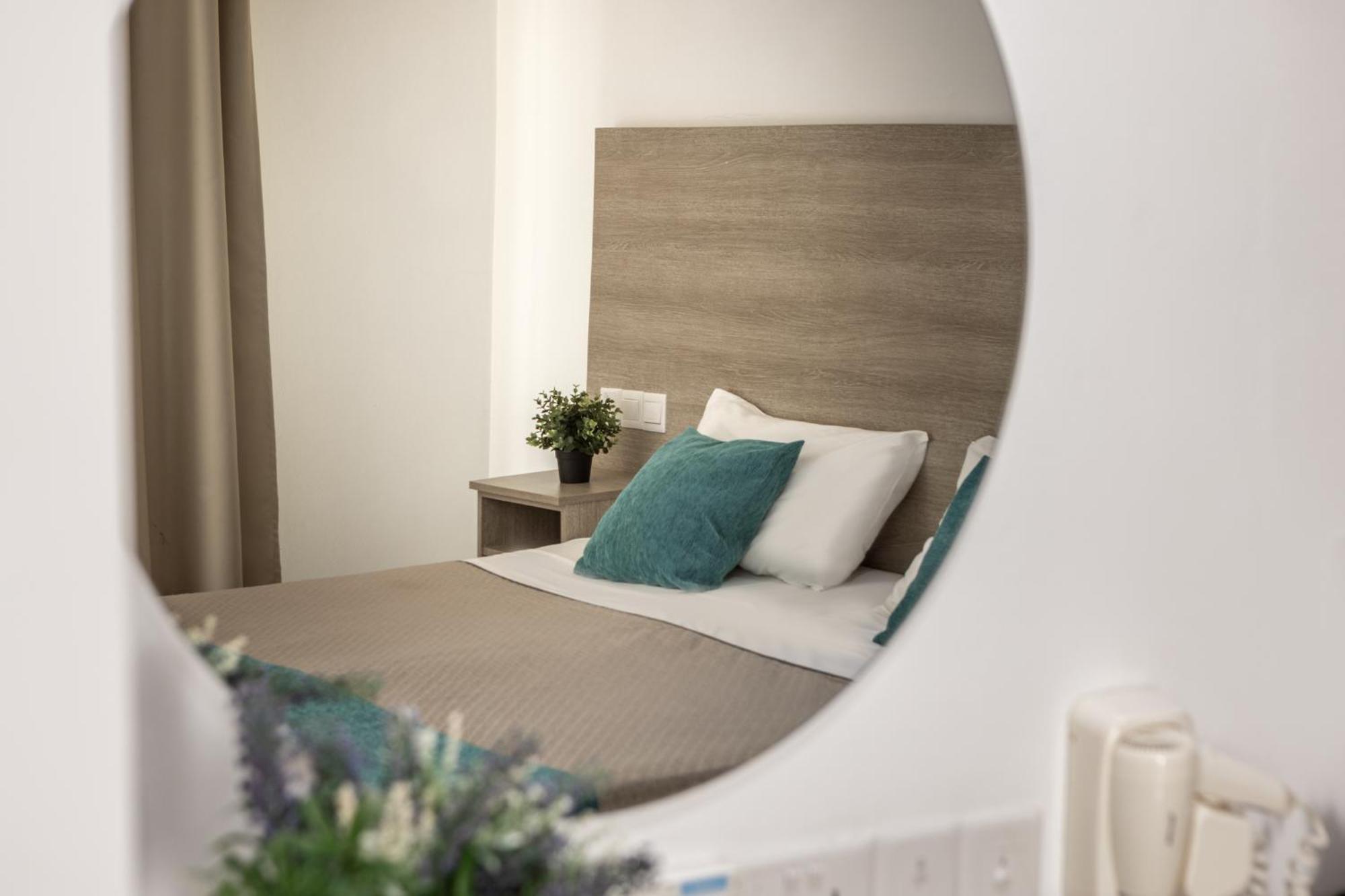 Milea Hotel Ayia Napa Bagian luar foto