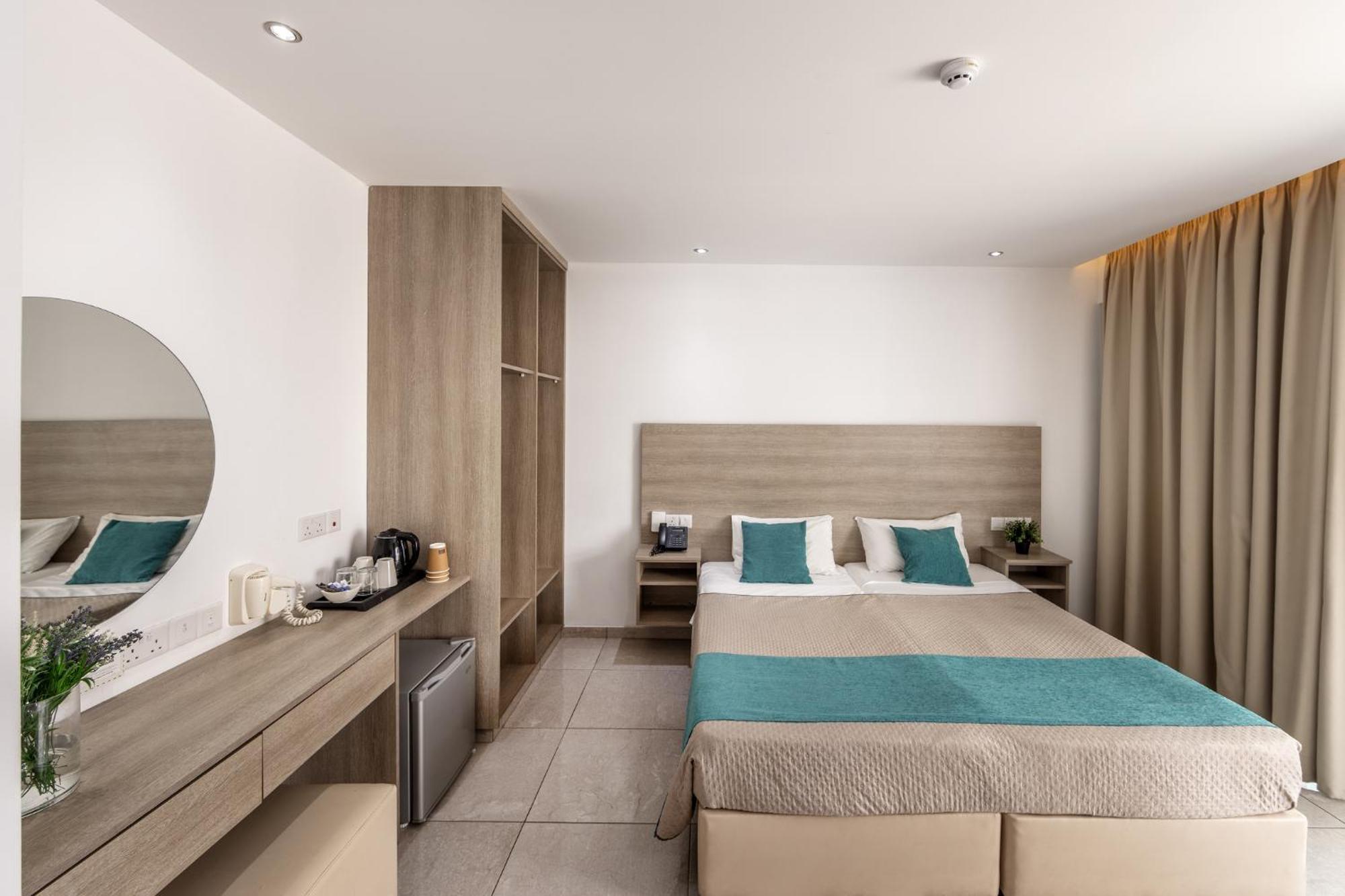 Milea Hotel Ayia Napa Ruang foto