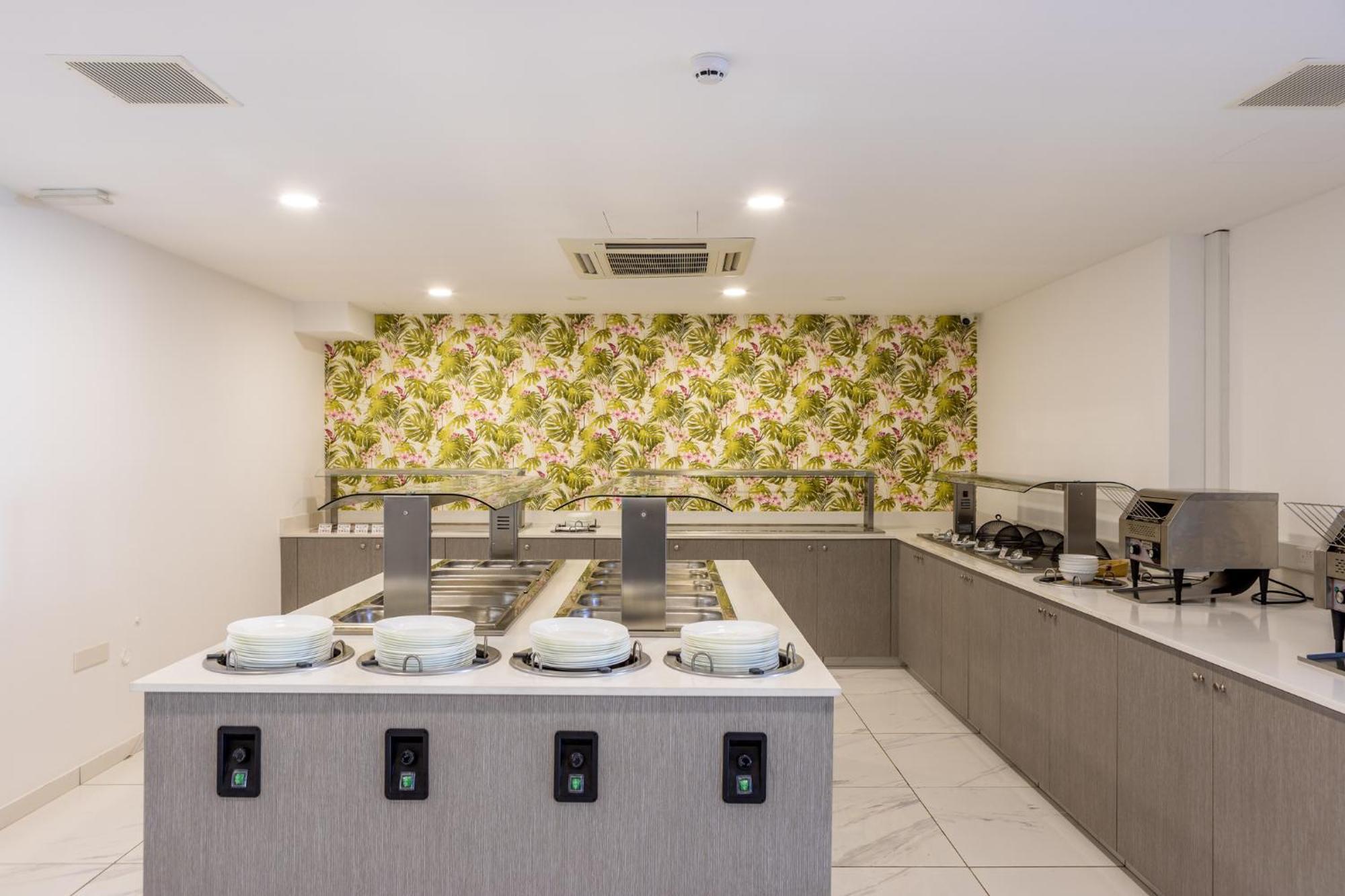 Milea Hotel Ayia Napa Bagian luar foto