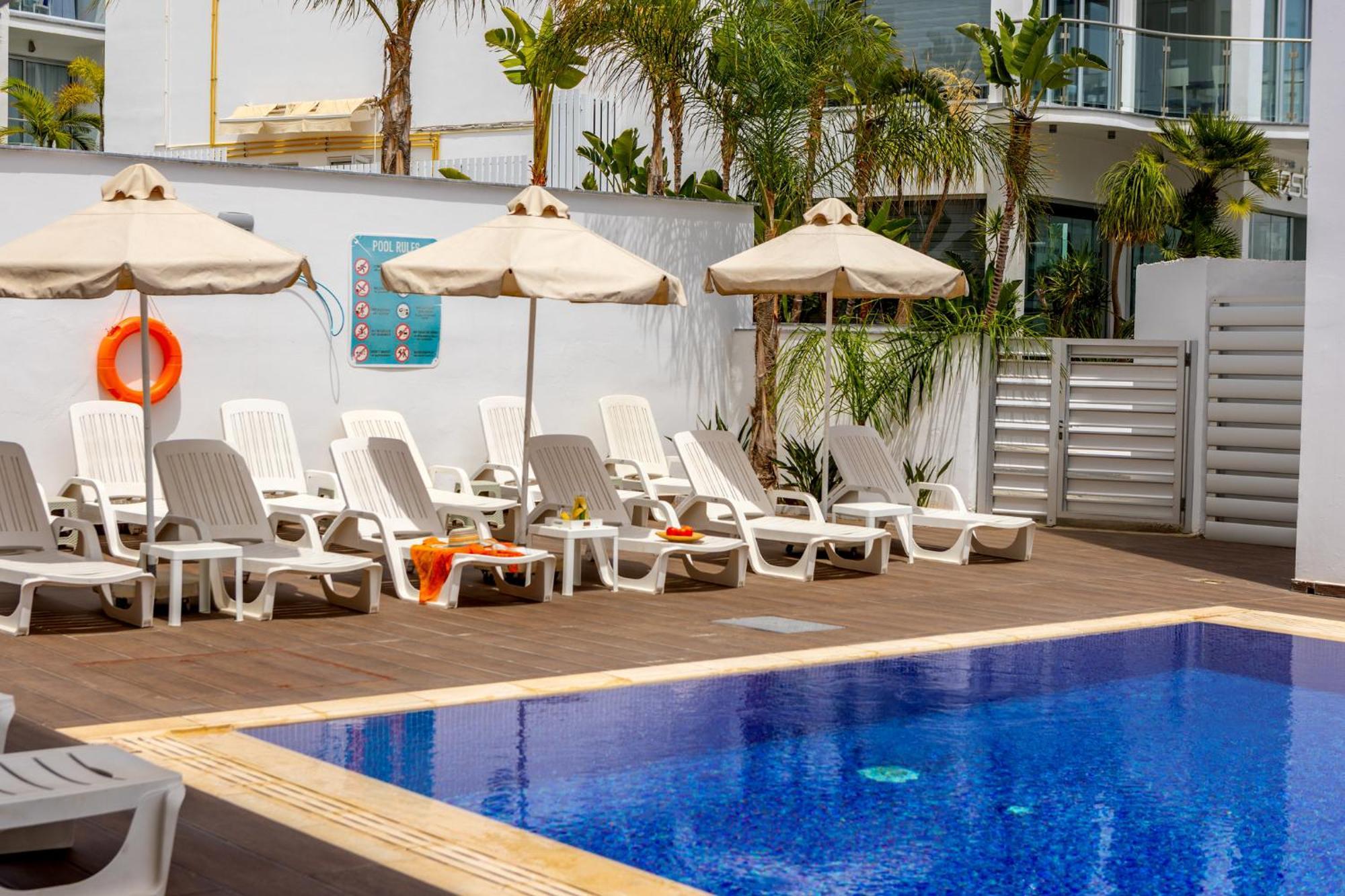 Milea Hotel Ayia Napa Bagian luar foto
