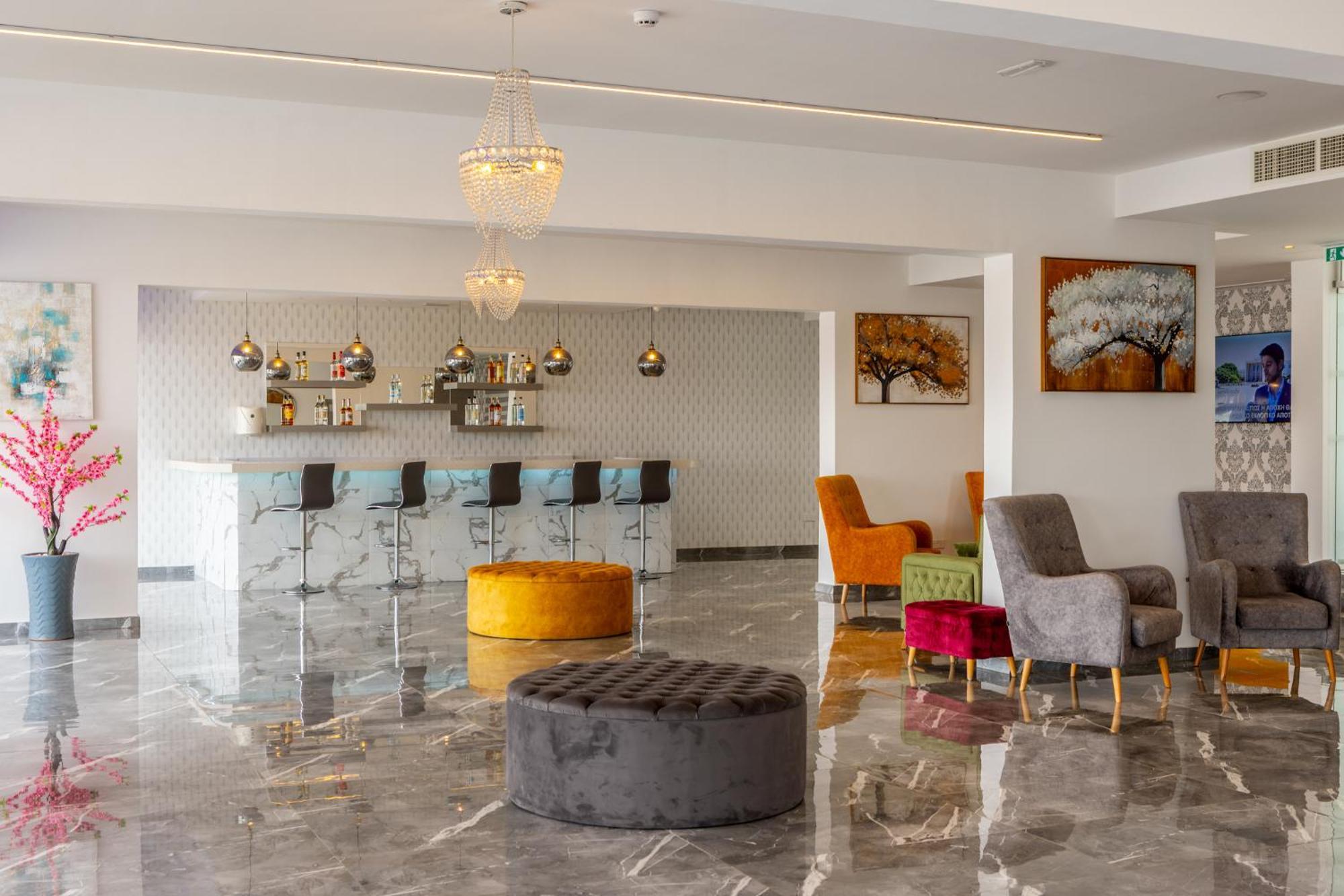 Milea Hotel Ayia Napa Bagian luar foto