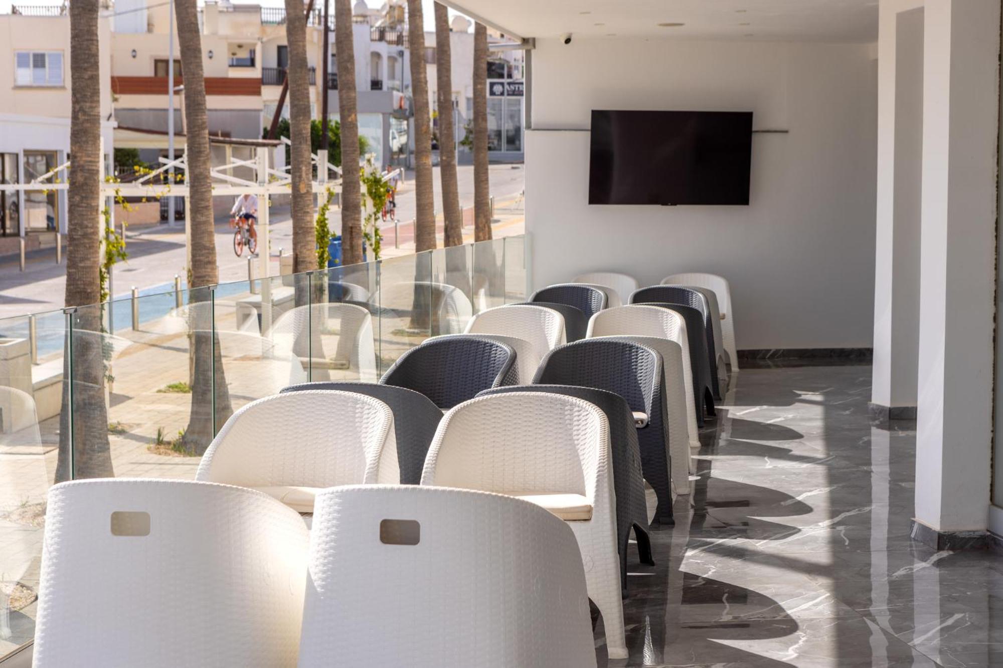 Milea Hotel Ayia Napa Bagian luar foto