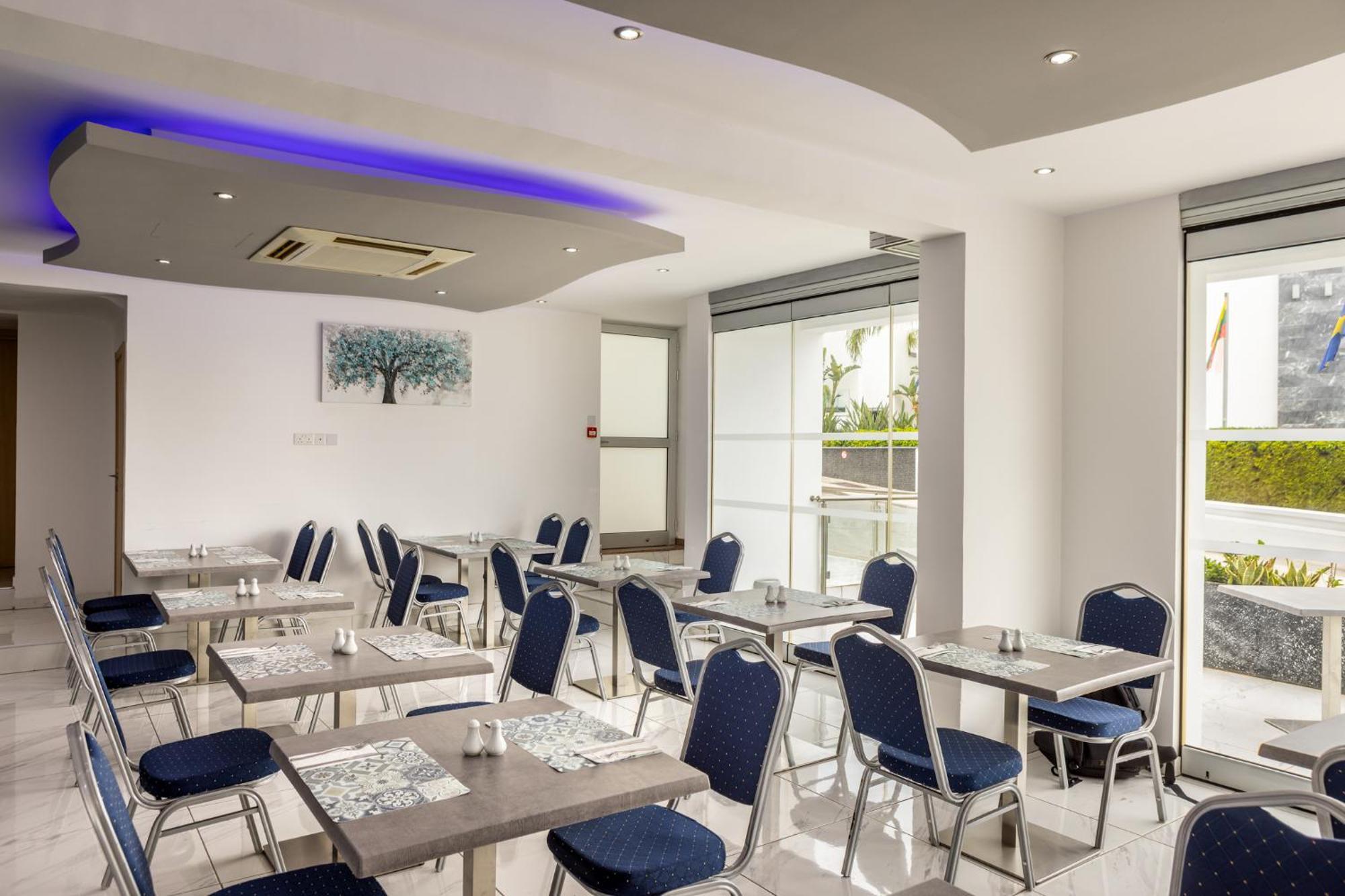 Milea Hotel Ayia Napa Bagian luar foto