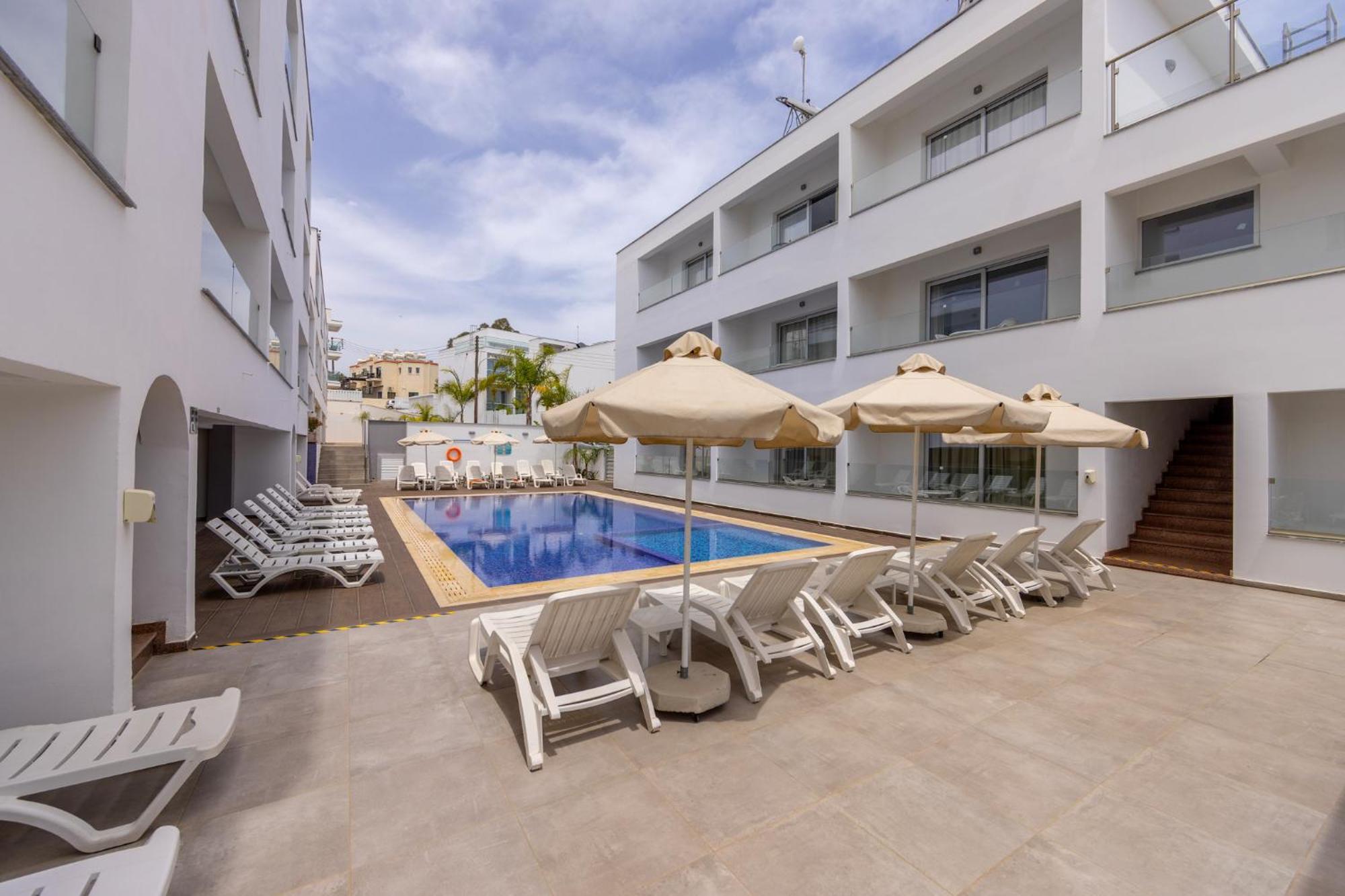 Milea Hotel Ayia Napa Bagian luar foto